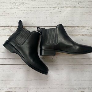 Madewell The Benning Chelsea Boot in black leather size 8